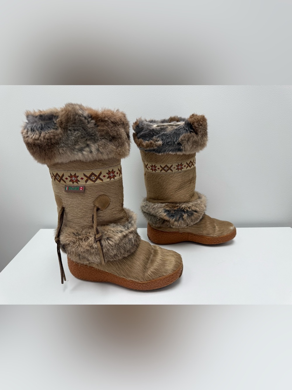 Pajar Fur Insulated Mid-Calf Snow Winter Mukluk Tribal Boots Brown Beige 37